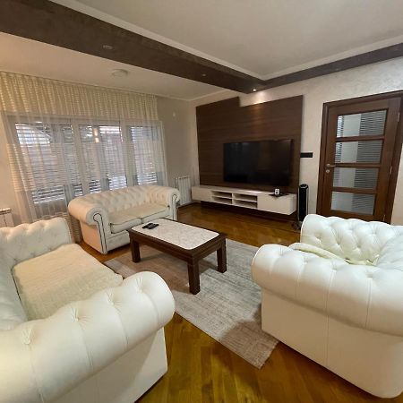 Hotel Royal Garden Никшич Экстерьер фото