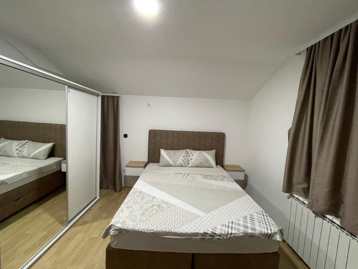 Hotel Royal Garden Никшич Экстерьер фото