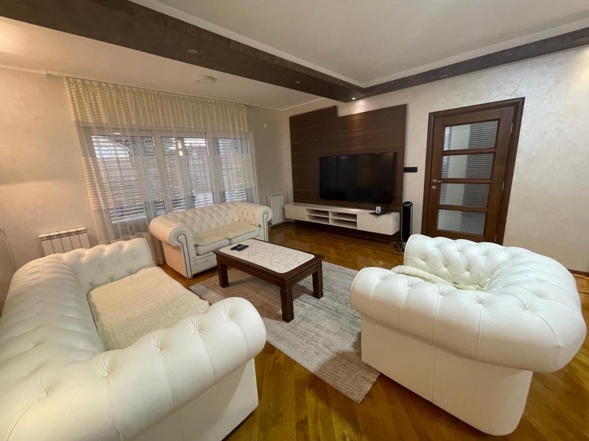 Hotel Royal Garden Никшич Экстерьер фото