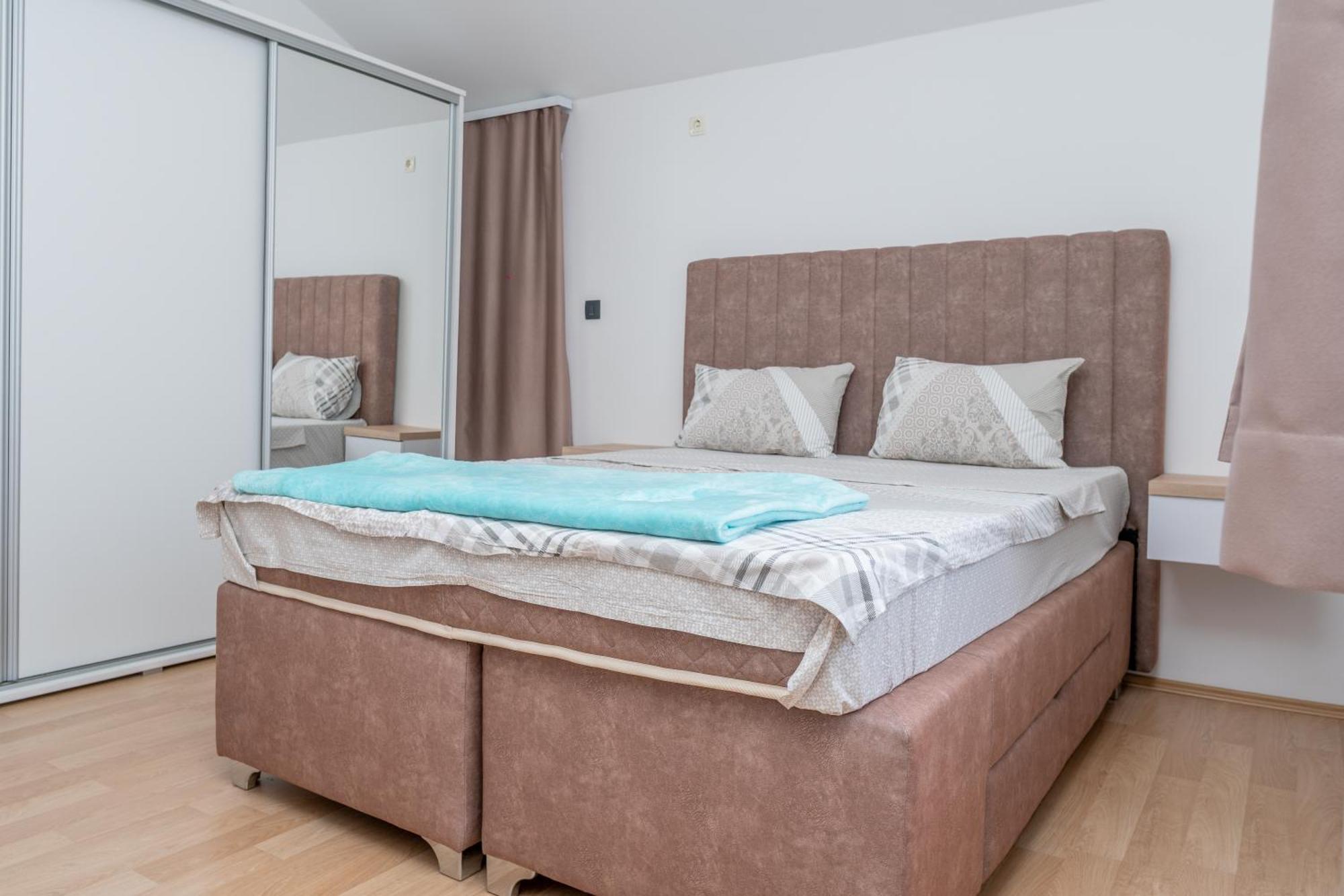 Hotel Royal Garden Никшич Номер фото