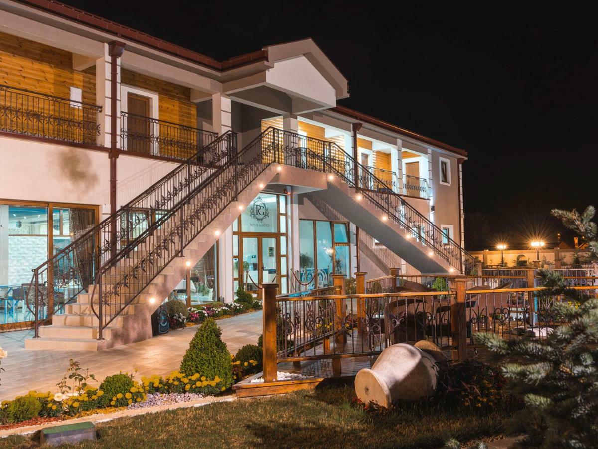 Hotel Royal Garden Никшич Экстерьер фото