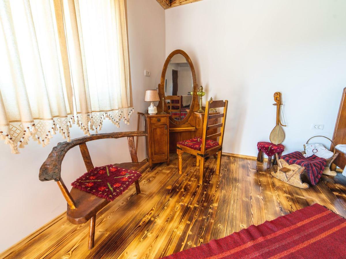 Hotel Royal Garden Никшич Экстерьер фото