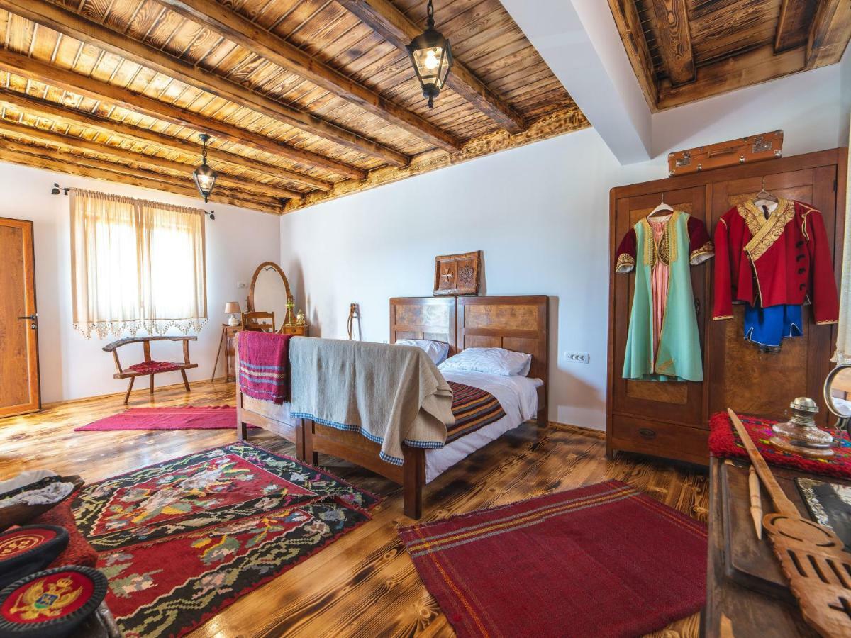 Hotel Royal Garden Никшич Экстерьер фото