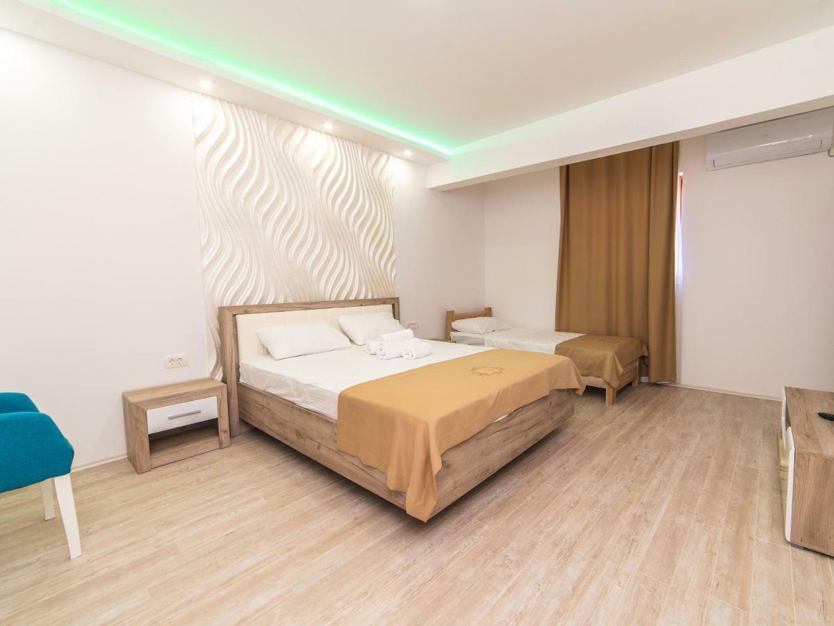 Hotel Royal Garden Никшич Экстерьер фото